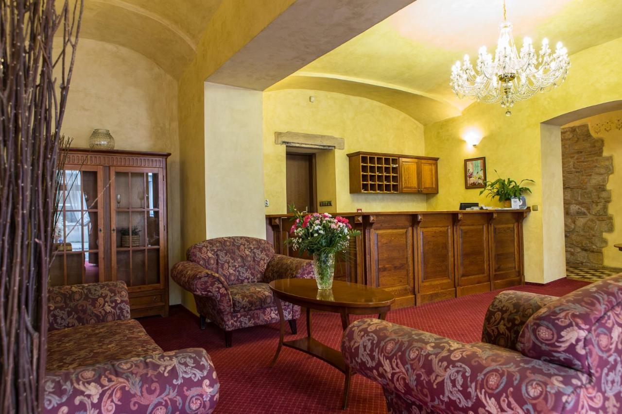 Hotel Rous بلزن المظهر الخارجي الصورة
